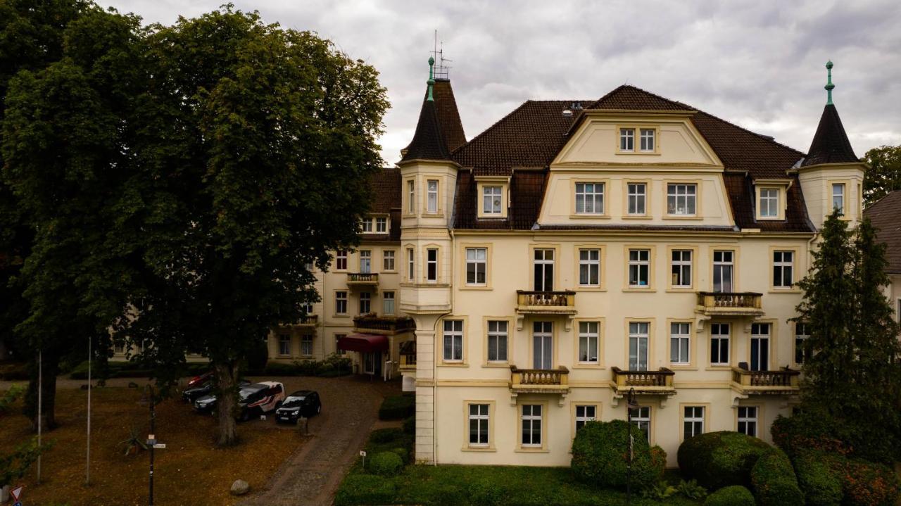 Residenz Am Kurpark - Ferienwohnungen In Zentraler Lage I Privatparkplatz バート・ローテンフェルデ エクステリア 写真